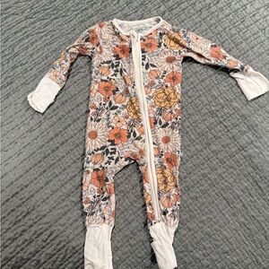 Caden Lane Floral Footie in Orange and White